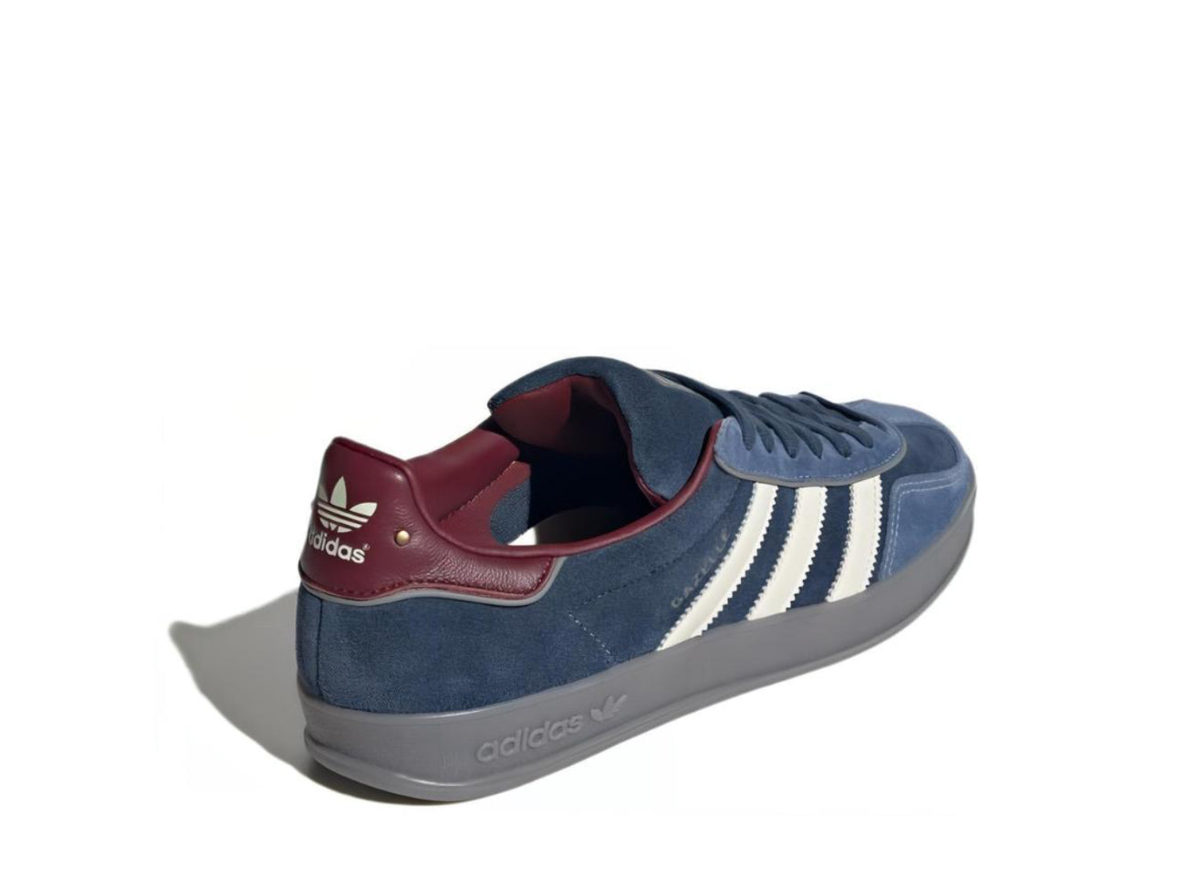 Gazelle Navy White
