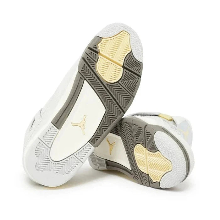 Air Jordan 4 SE Photon Dust