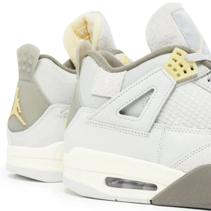 Air Jordan 4 SE Photon Dust