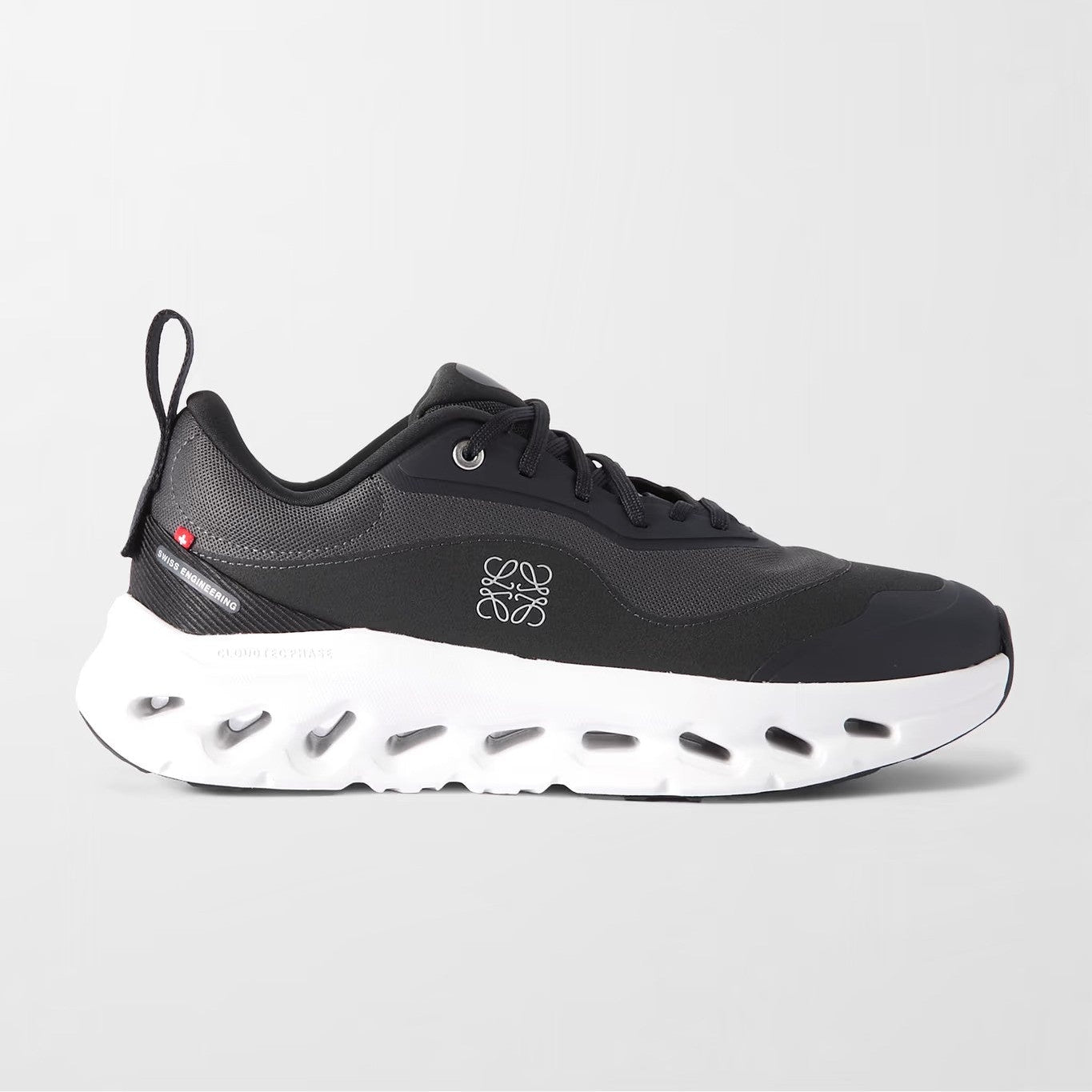 CloudTilt Loewe 2.0 Black