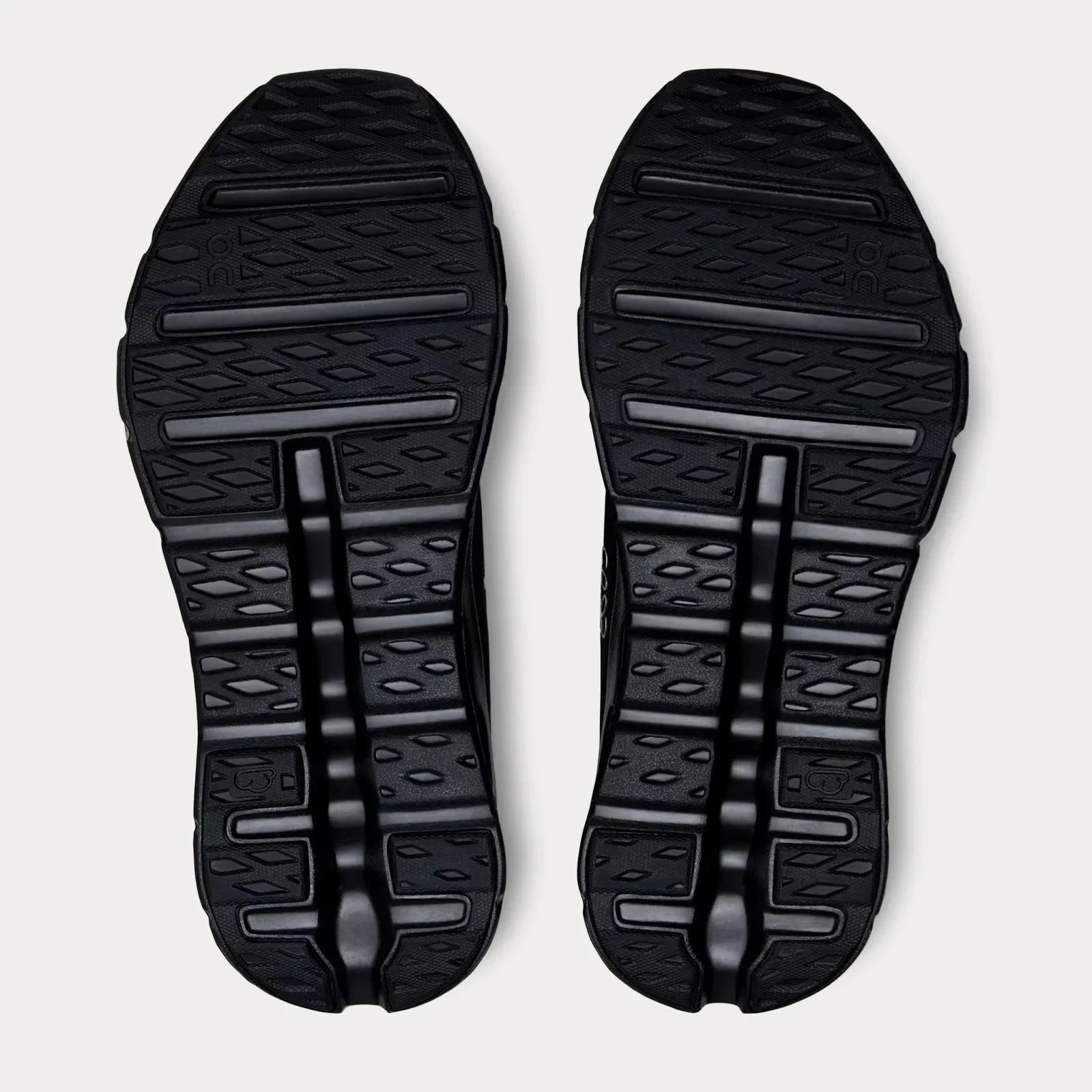 On cloud x Loewe Cloudtilt in color All black