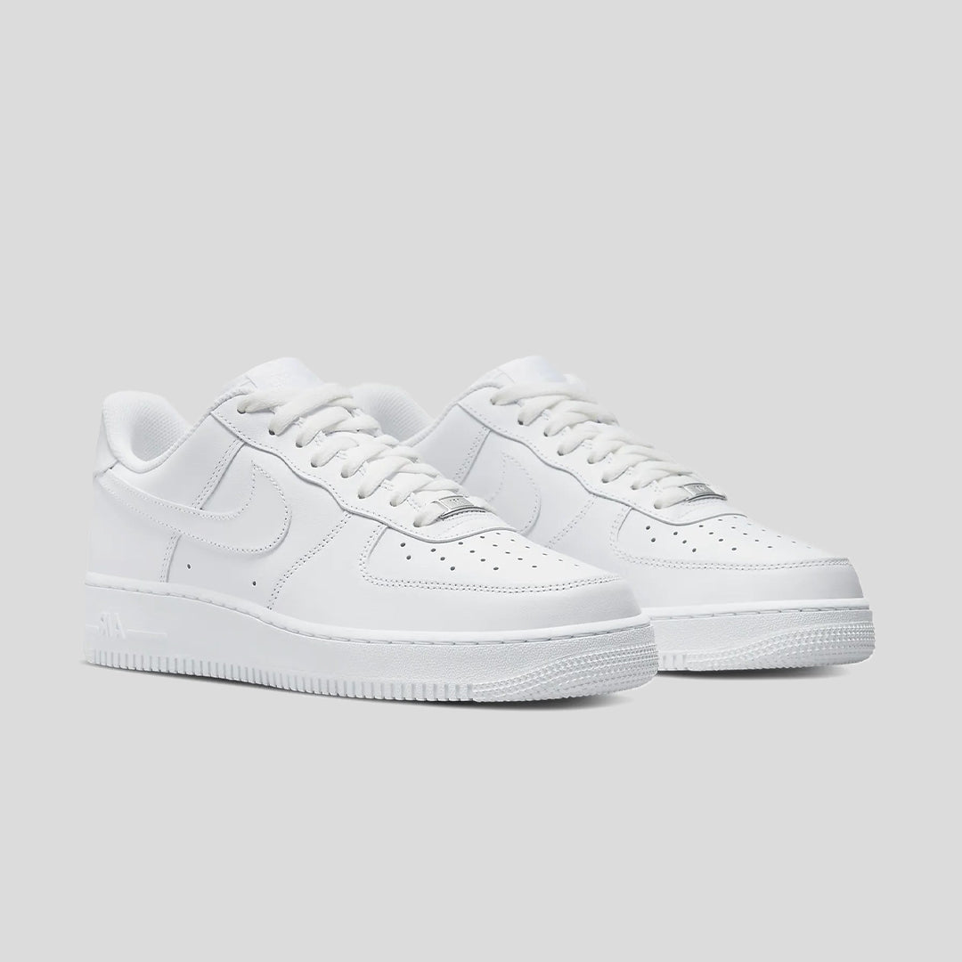 Nike Air Force 1 Low in color all white