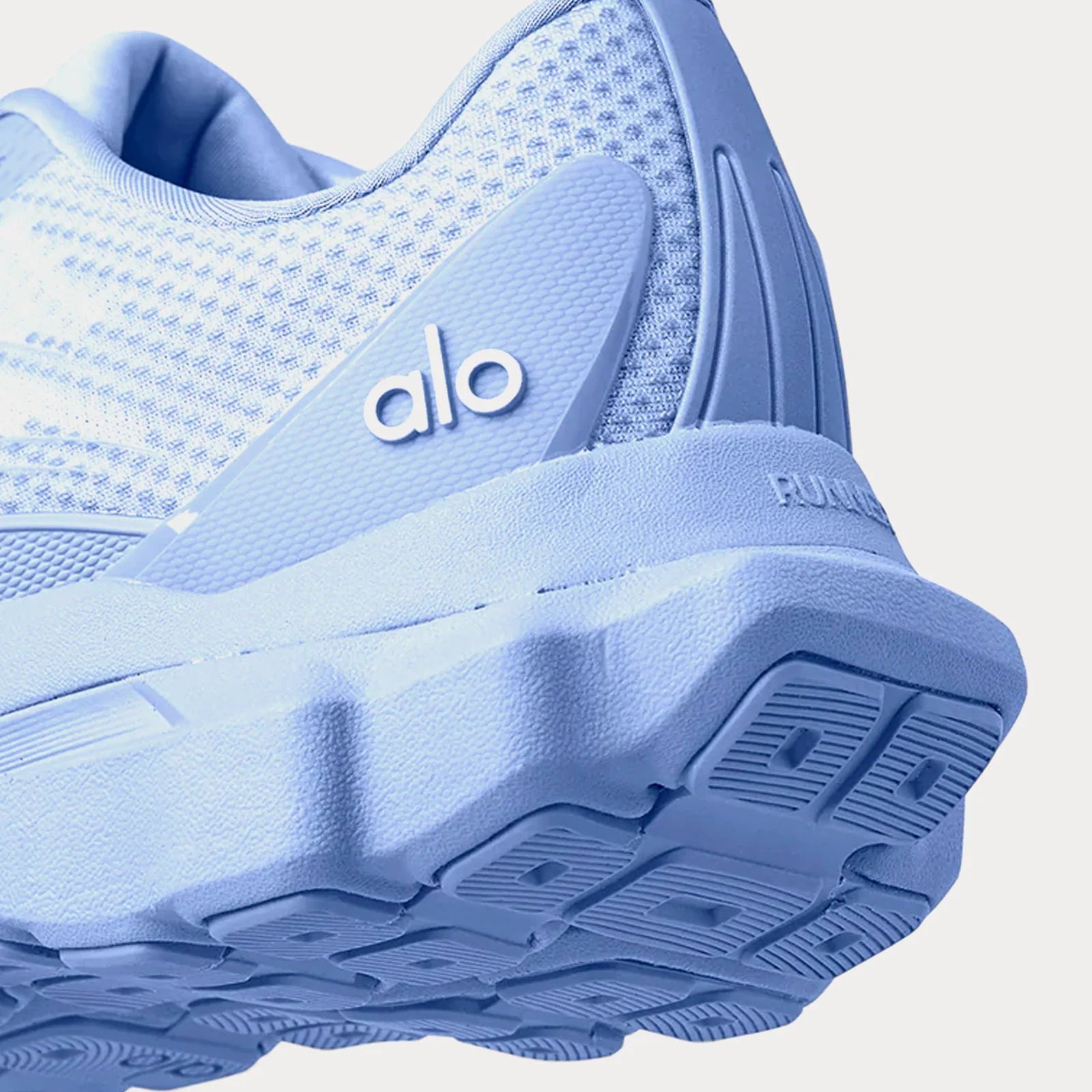 Alo Runner Crystal Clear Blue
