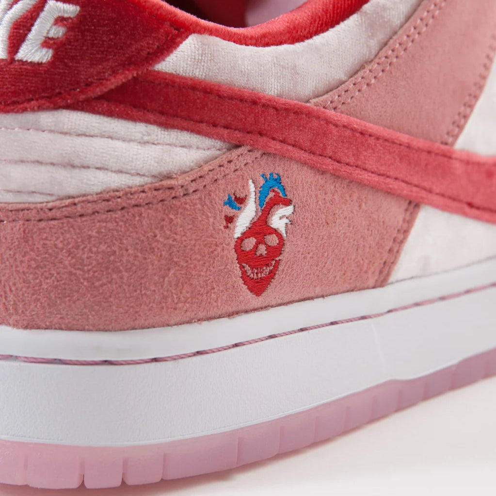 Nike SB Dunk Low Pro "Strangelove" sneakers