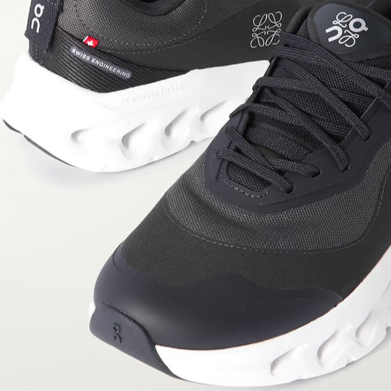 CloudTilt Loewe 2.0 Black